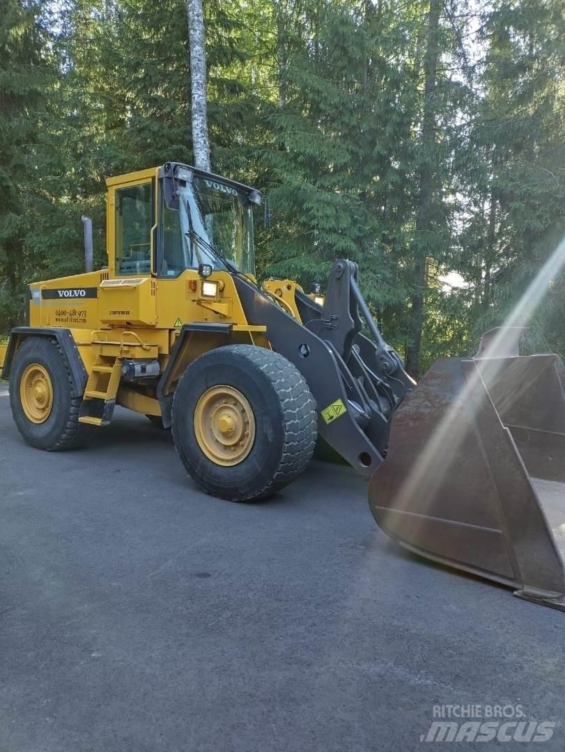 Volvo L90C  휠로우더
