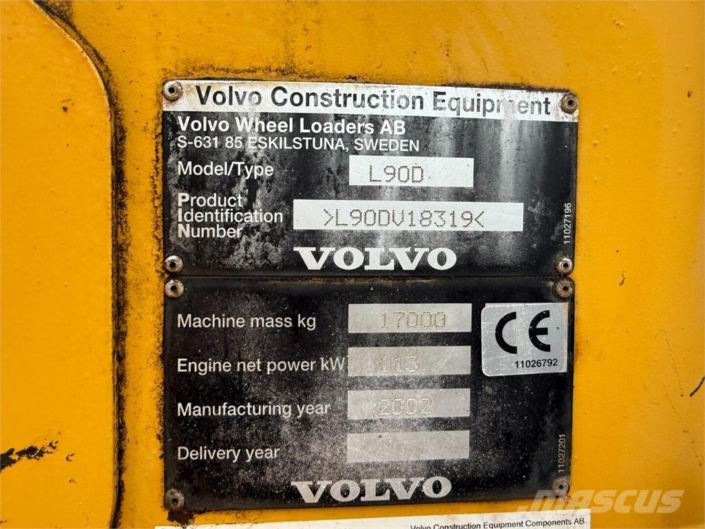Volvo L90D  휠로우더