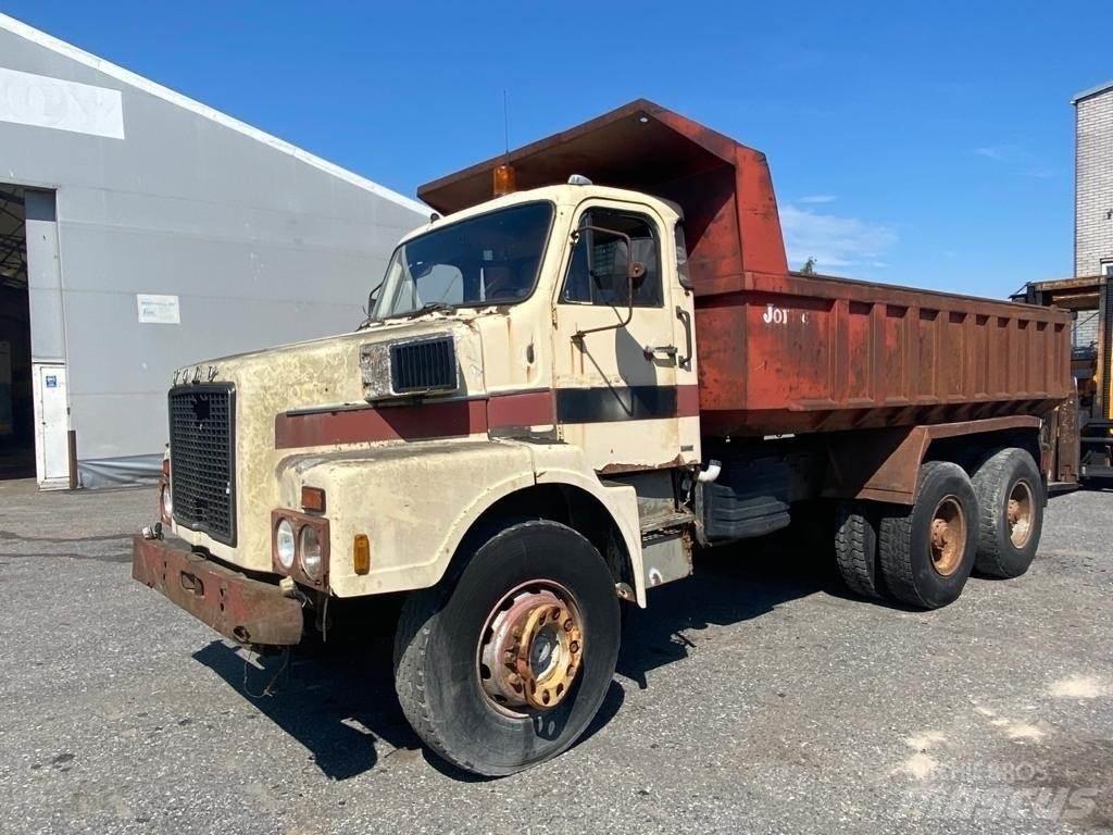 Volvo N12 6x4 덤프 트럭