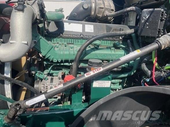 Volvo VNL64T300 트랙터 유닛