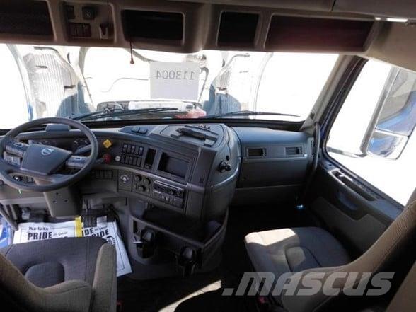 Volvo VNL64T860 트랙터 유닛