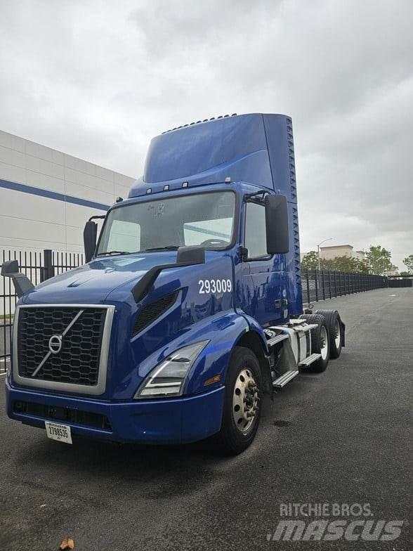 Volvo VNR64T300 트랙터 유닛