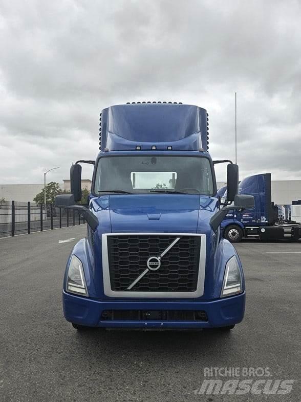 Volvo VNR64T300 트랙터 유닛