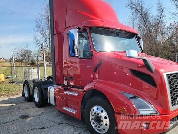 Volvo VNR64T300 트랙터 유닛