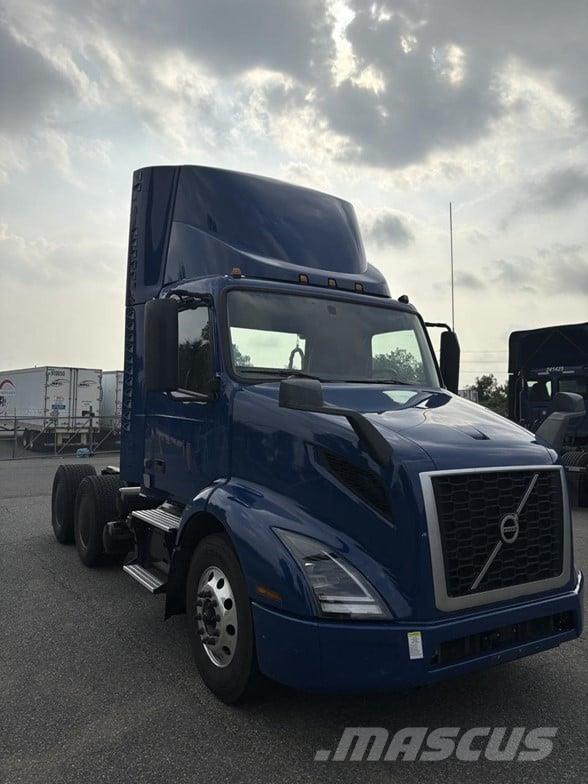 Volvo VNR64T300 트랙터 유닛