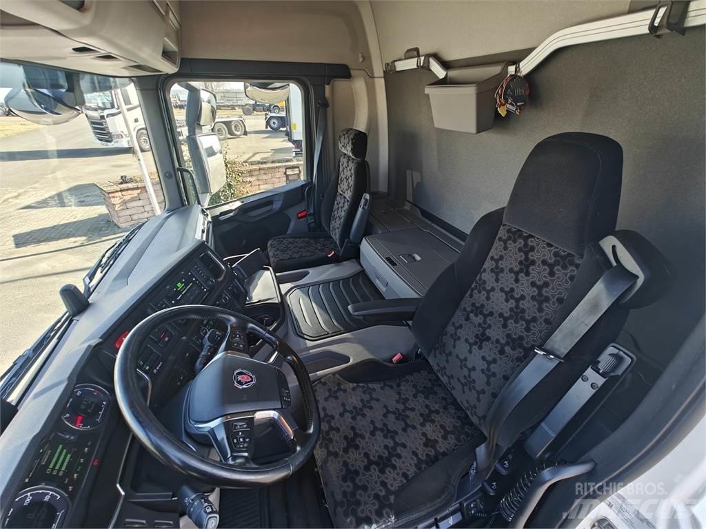 Scania P280 탑차 트럭