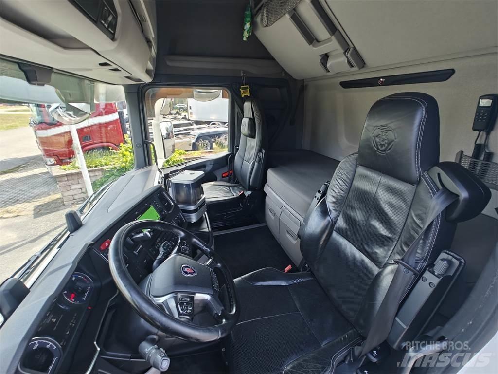 Scania R520 트랙터 유닛