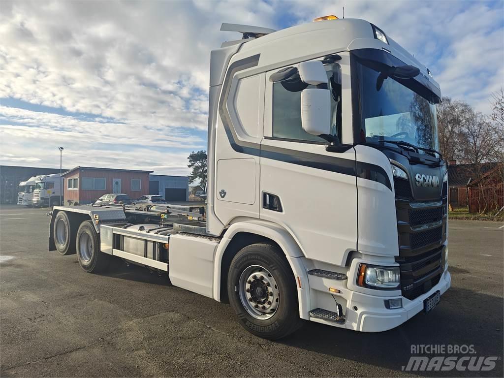 Scania R580 훅 리프트 트럭