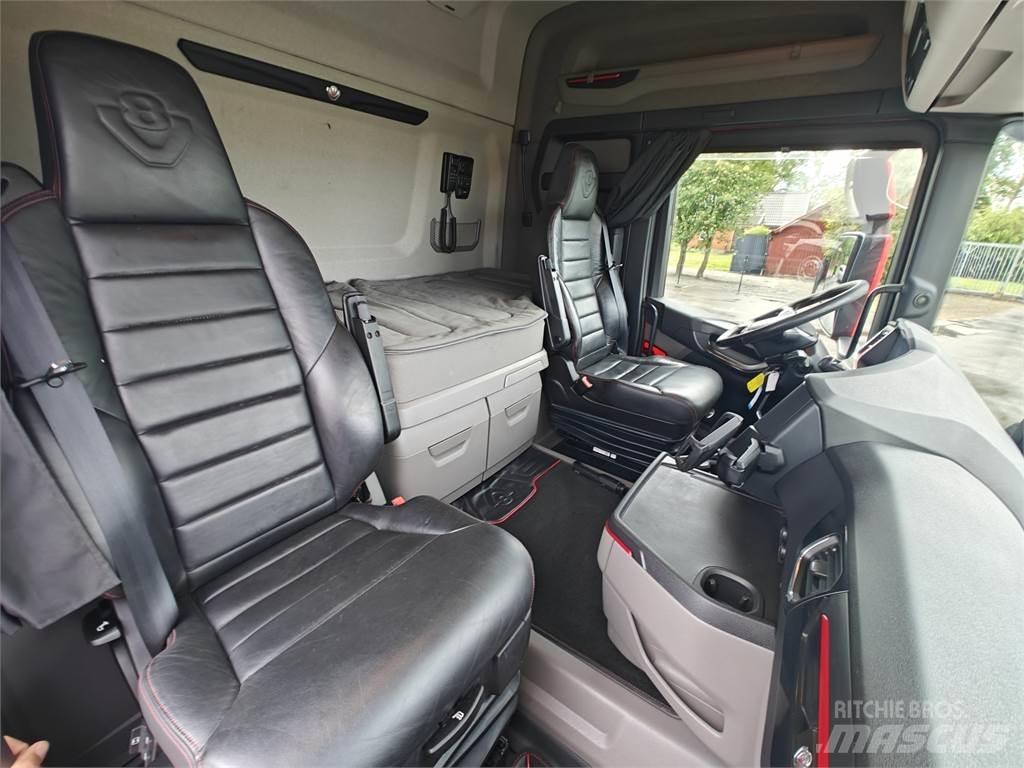 Scania R580 트랙터 유닛