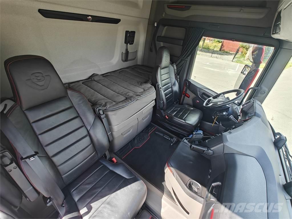Scania R580 트랙터 유닛