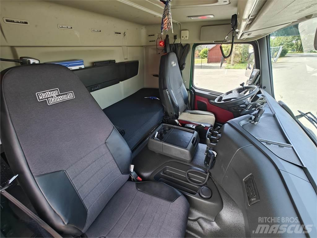 Volvo FMX460 크레인 트럭