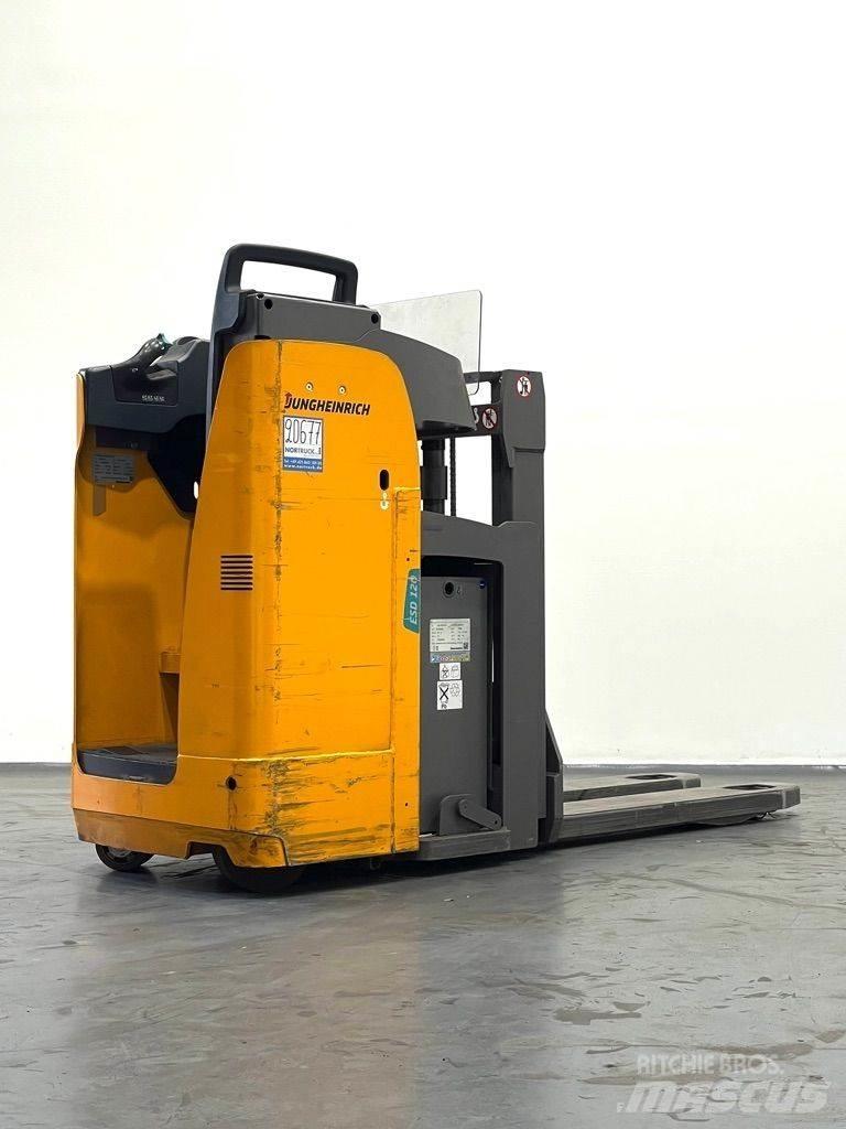Jungheinrich ESD 120 포크리프트