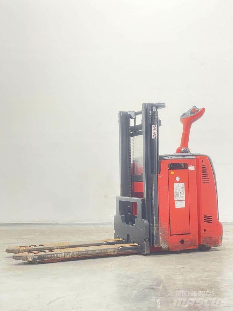 Linde D12-133 포크리프트