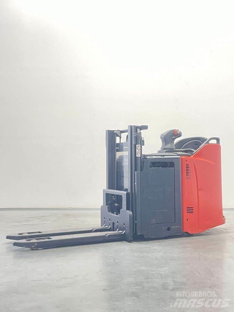 Linde D12HPSP-133 포크리프트