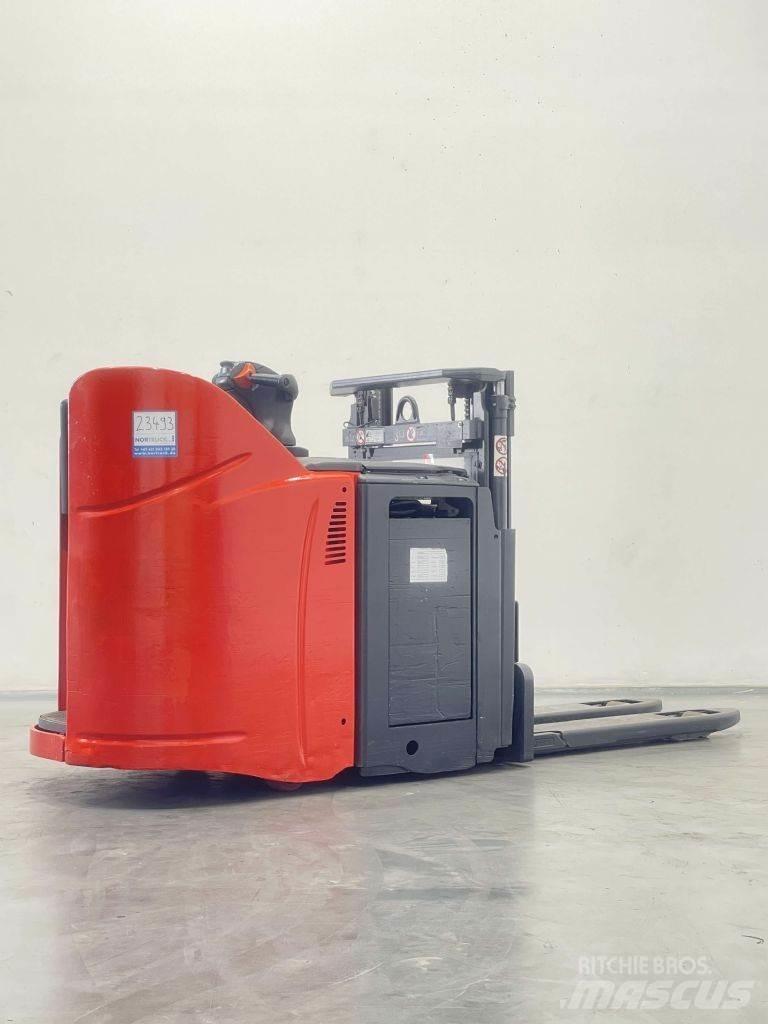 Linde D12HPSP-133 포크리프트