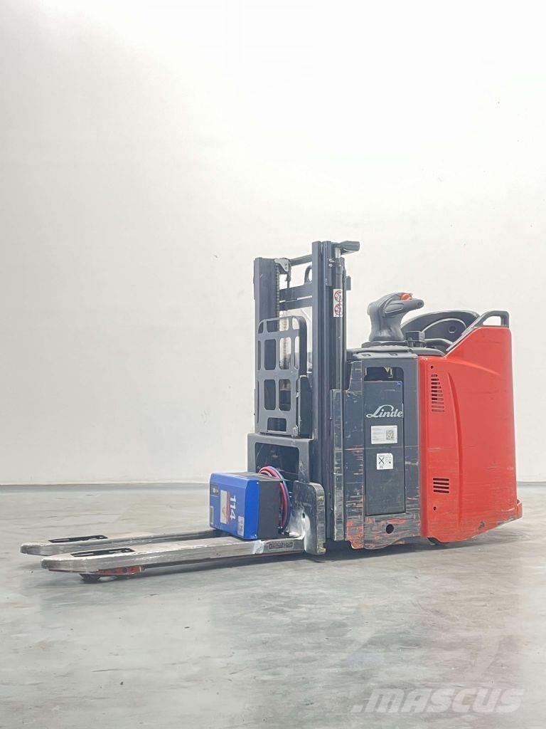 Linde D12SPHP-133 포크리프트