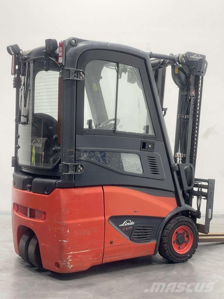 Linde E12-02-386 전동 지게차