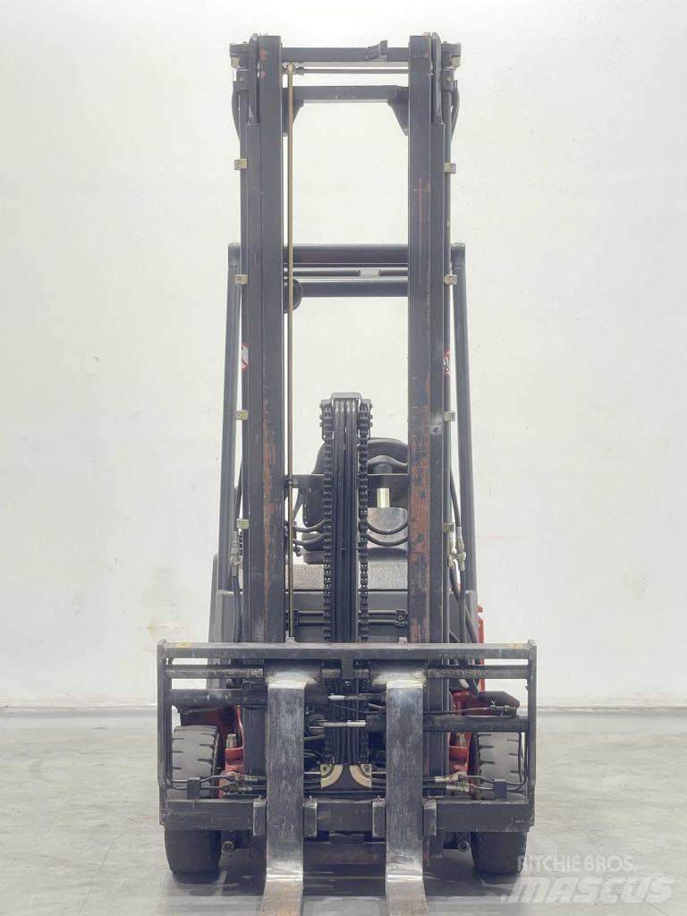 Linde E15Z-02-324 전동 지게차