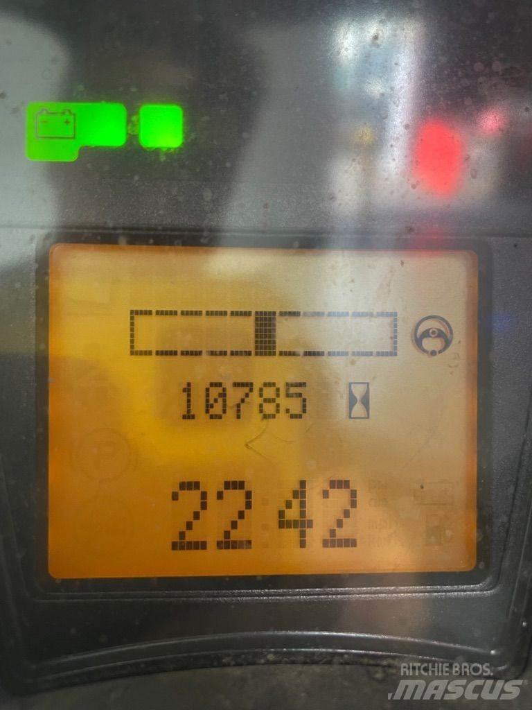 Linde E16-386-EVO 전동 지게차