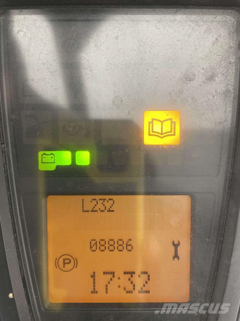 Linde E16L-01-386 전동 지게차