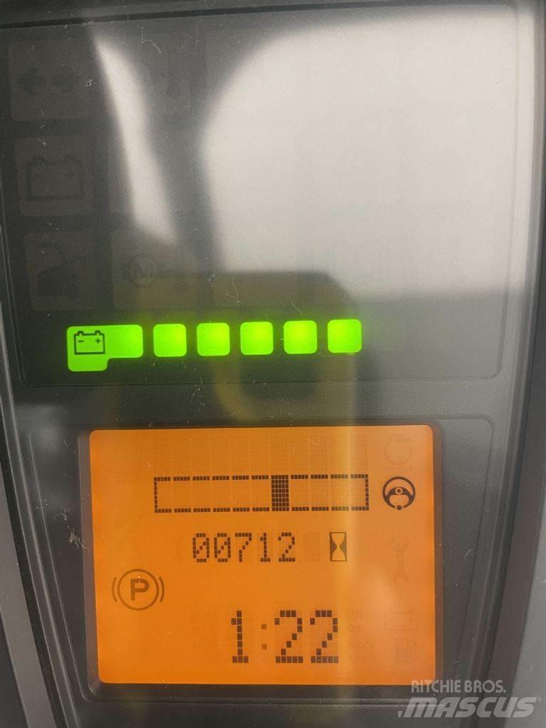 Linde E16L-02-386 전동 지게차
