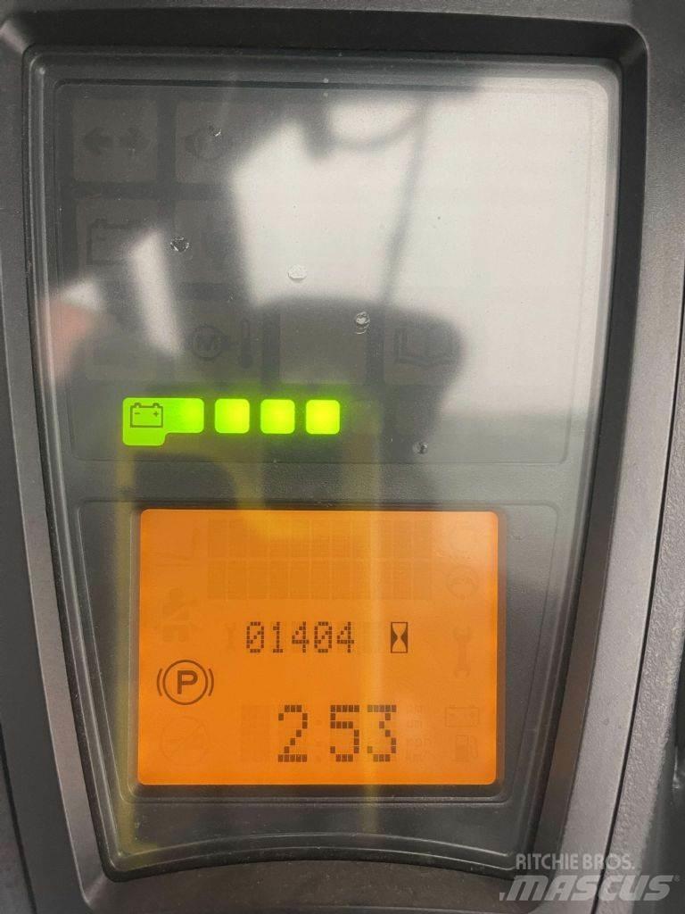 Linde E18-02-386 전동 지게차