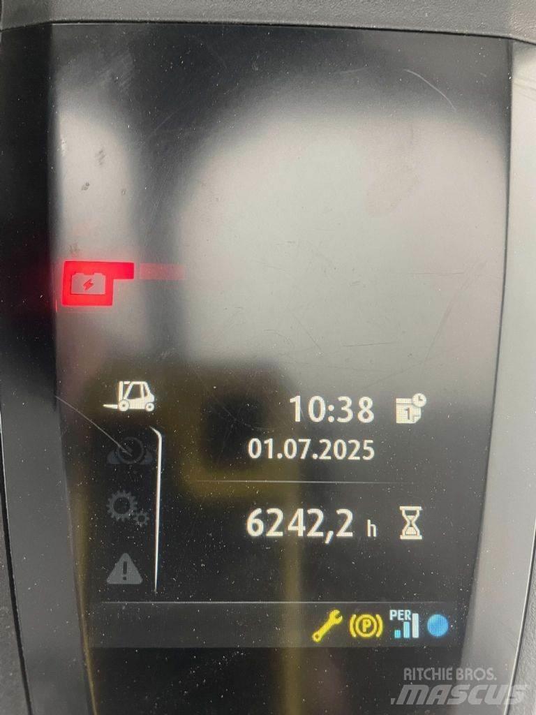 Linde E18L-02-386 전동 지게차