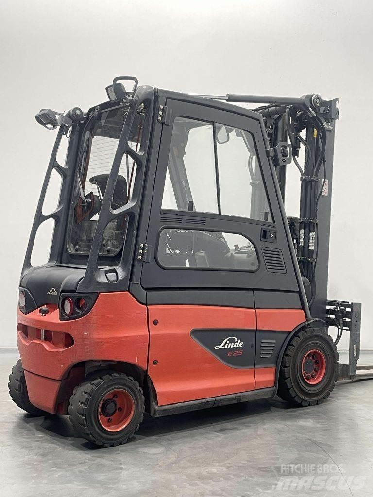 Linde E25-01-387 전동 지게차