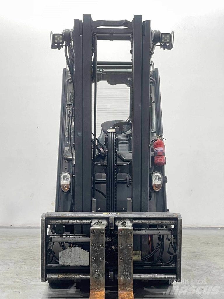 Linde E30H-01/600-387 전동 지게차