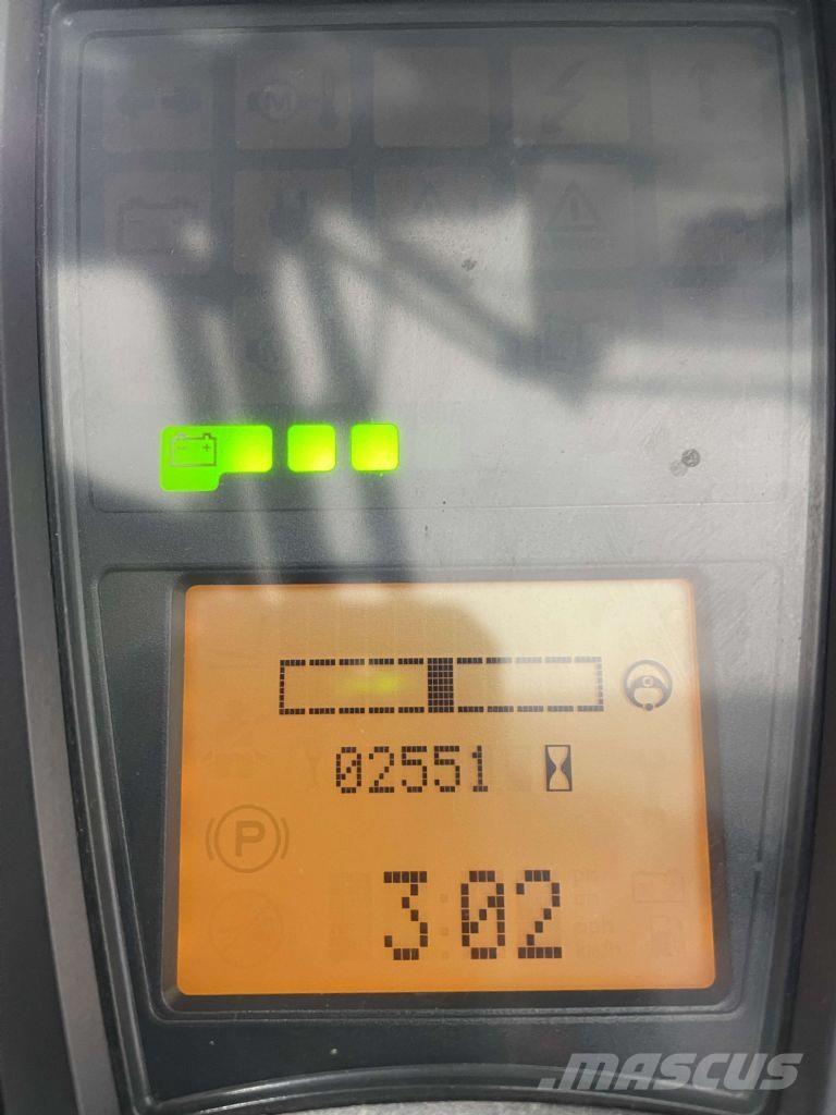 Linde E50HL-01-388 전동 지게차