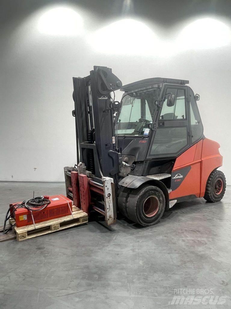 Linde E80-01/900-1279 전동 지게차
