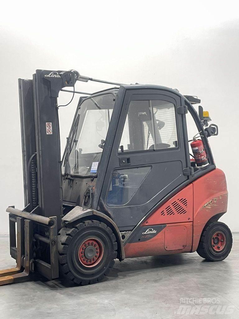 Linde H25D-02/600-393 디젤 지게차