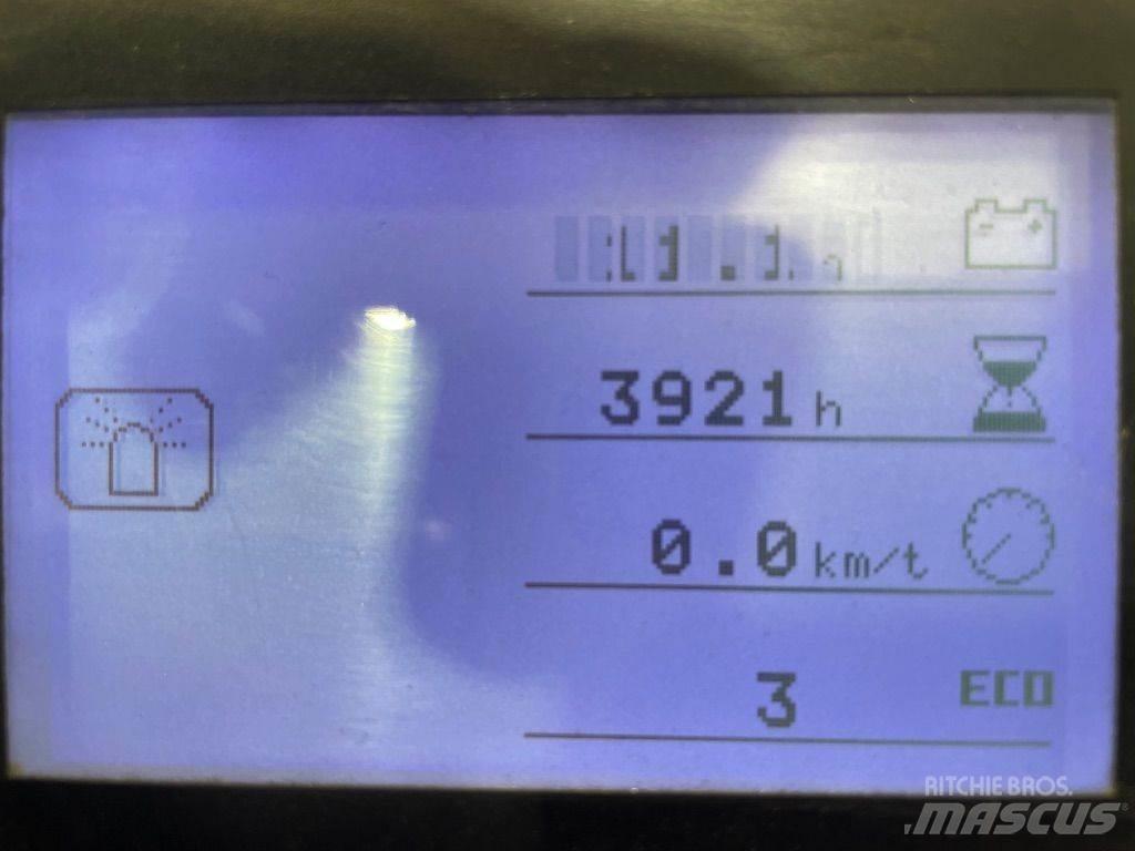 Linde P80-1191 견인 트럭