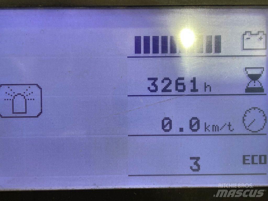 Linde P80-1191 견인 트럭