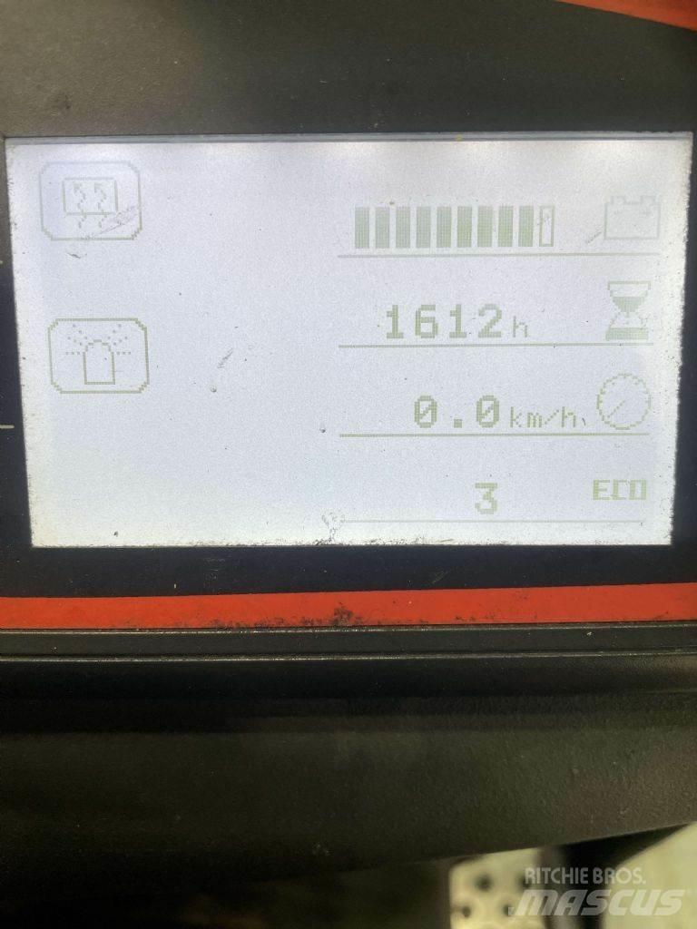 Linde P80-1191 견인 트럭