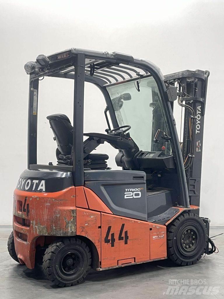 Toyota 8FBMKT20 전동 지게차