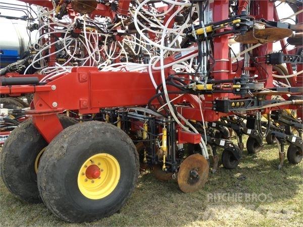 Bourgault 3310 드릴