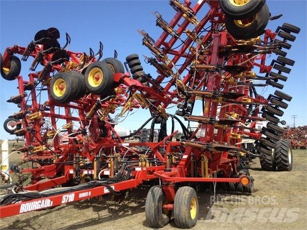 Bourgault 5710 드릴