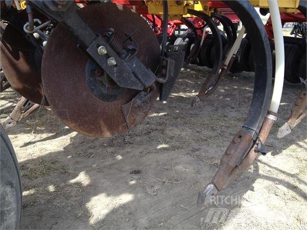 Bourgault 5710 드릴