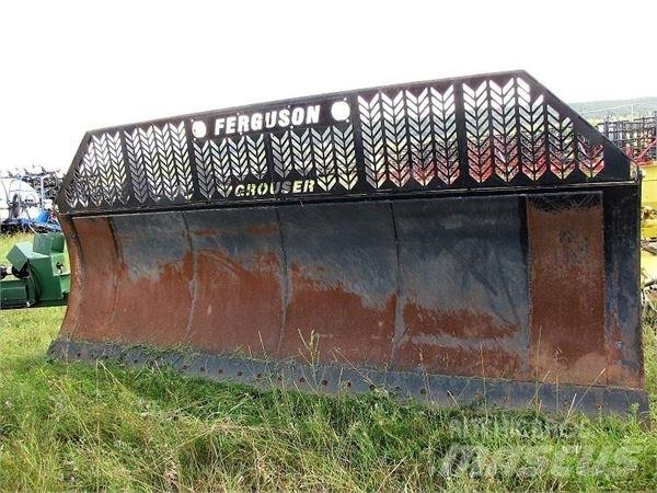 Grouser 770HD 제설 블레이드 및 제설기