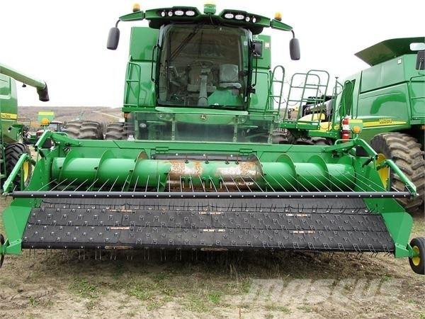 John Deere S680 콤바인 수확기