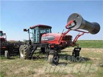 MacDon M150 수확기