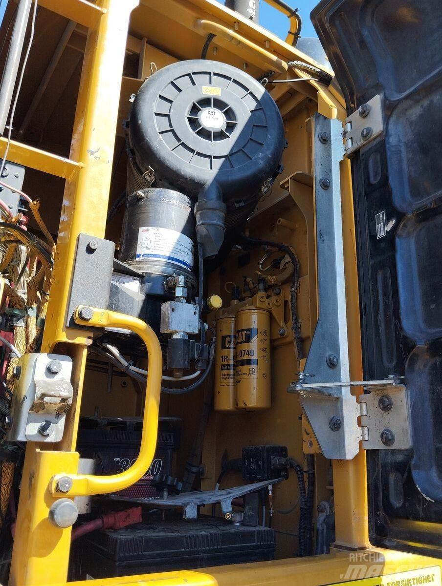CAT 340F 대형 굴삭기 29톤 이상