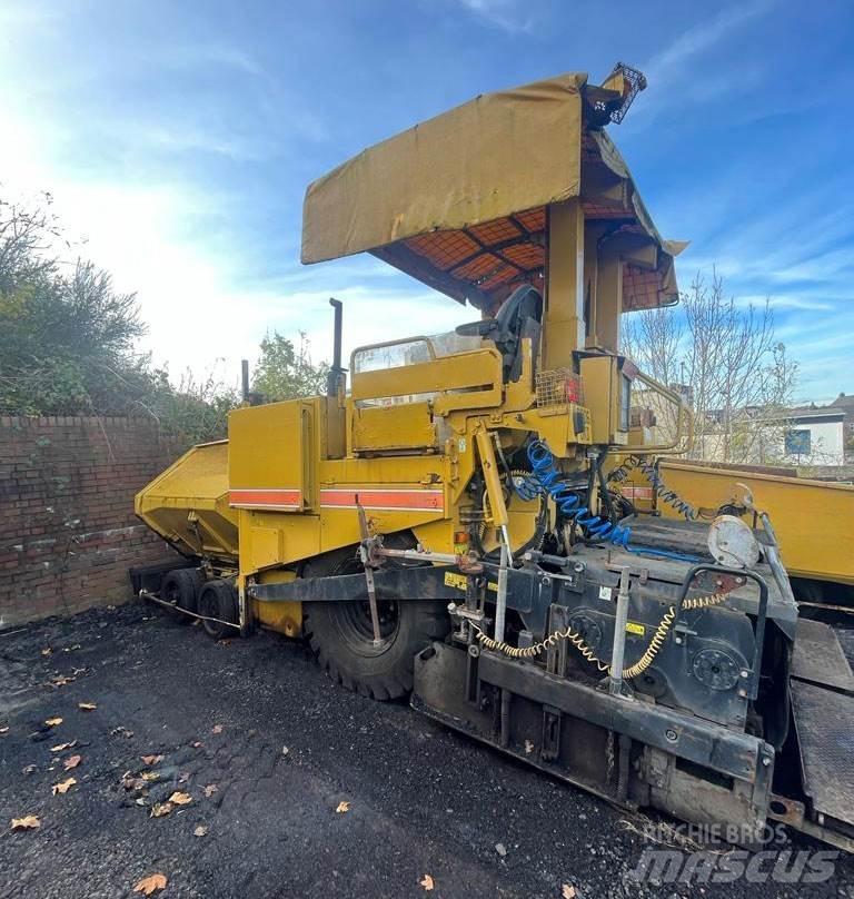 CAT AP600 Paver 아스팔트 포장장비