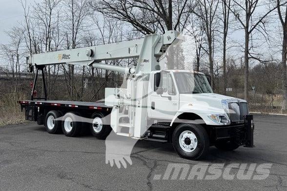 Altec AC26-103B 크레인 트럭