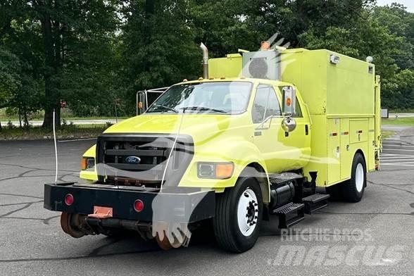 Ford F750 SD 건설 장비 - 기타