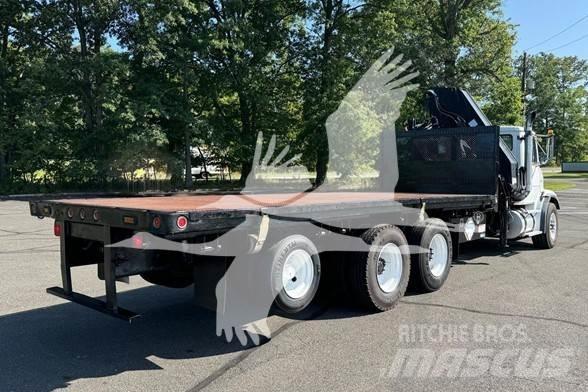 Hiab 300-6 목재 크레인