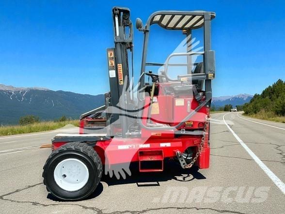 Moffett M5500P 트럭 장착 포크리프트