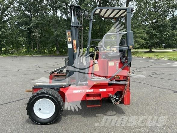 Moffett M5500P 트럭 장착 포크리프트