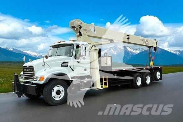 National 900A 크레인 트럭